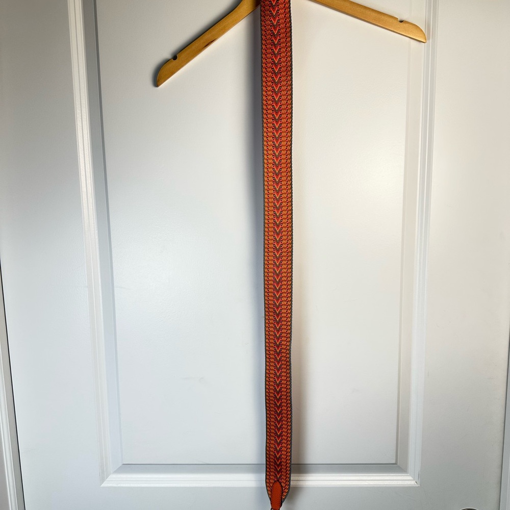 Adjustable Woven Bag Strap – Orange/Pink Chevron – Leather Ends & Gold Hardware - Picture 5 of 8